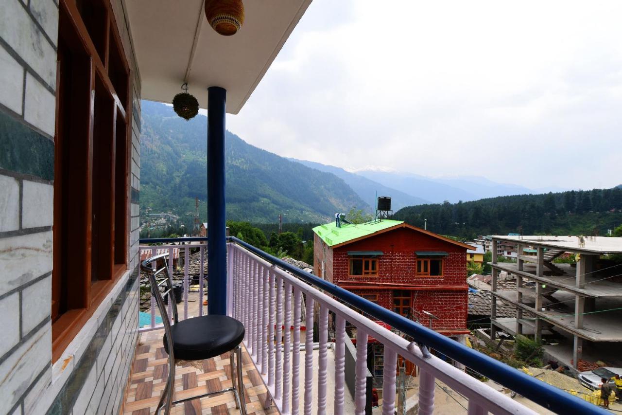 Cosy Old Road Manali (Himachal Pradesh)